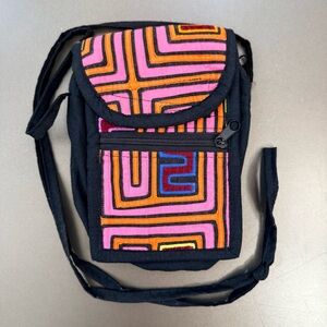 3/$10 🛒🛍️ Colorful Geometric Pattern Crossbody Bag